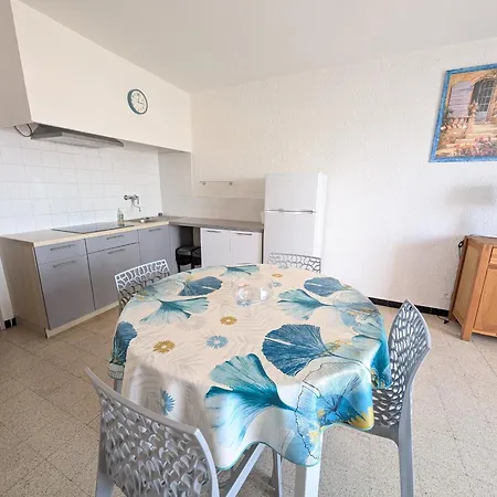 Appartement T2 En Bord De Pour 4 Pers, Rdc Avec Parking - Fr-1-797-39 Port-la-Nouvelle