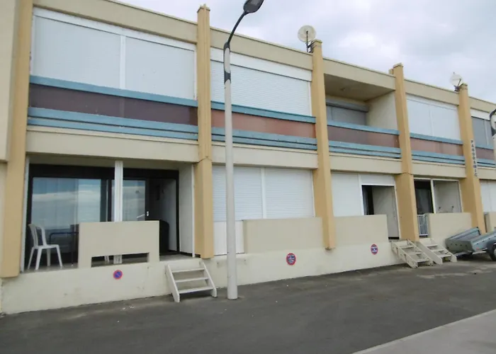 T2 En Bord De Pour 4 Pers, Rdc Avec Parking - Fr-1-797-39 * Port-la-Nouvelle